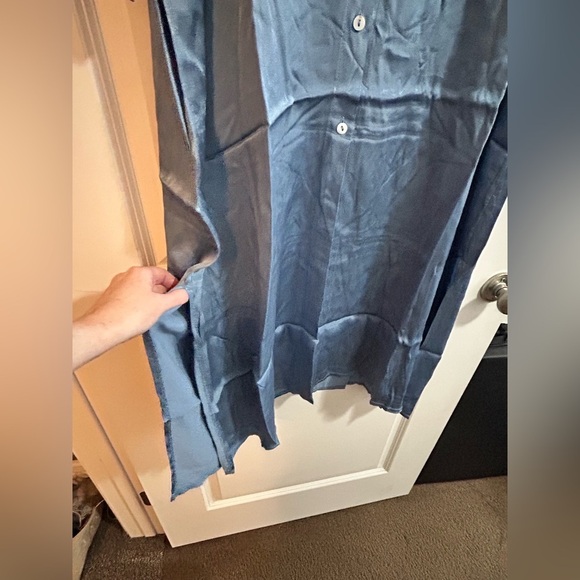 NWT MILIO MILANO  jean blue viscose dress silky‎ looks button down size medium - Picture 3 of 10